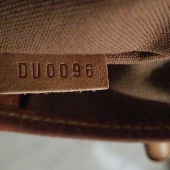 Authentic Louis Vuitton  handbag! - Picture 6 of 8